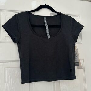 Vuori Halo Crop Top